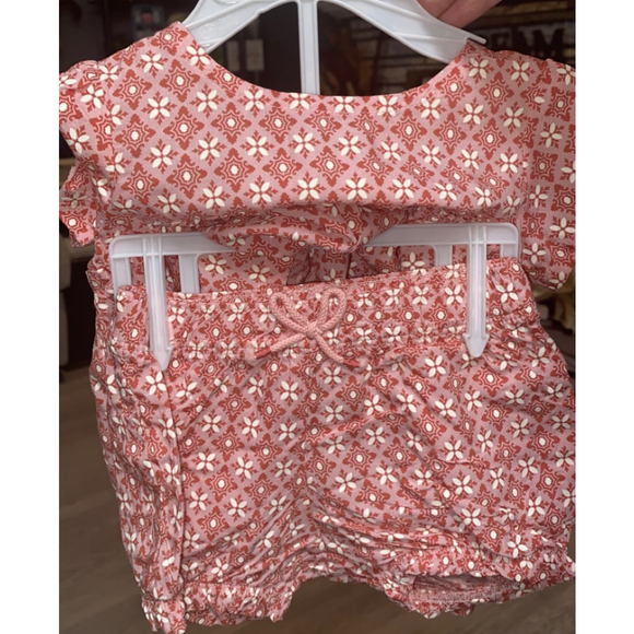 New 2pc Carters Outfit - Picture 4 of 10